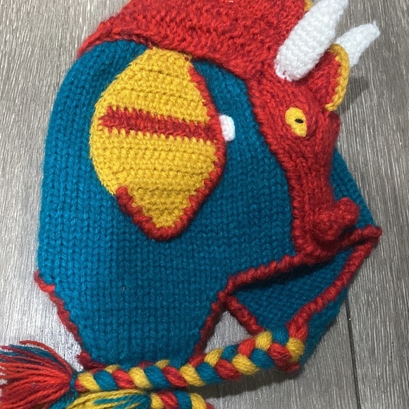 Hand knit Red Dragon Beanie 17% alpaca wool kids hat - Picture 8 of 11